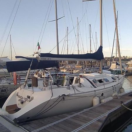 Hotel Yatch Barracuda Douro Marina Boat Sleep Experience Vila Nova de Gaia Exterior foto