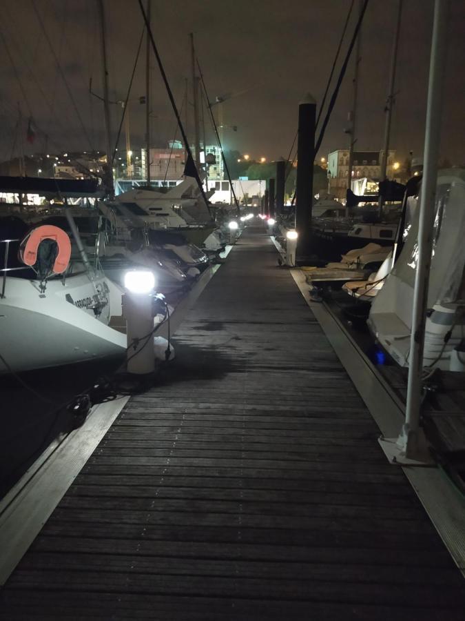 Hotel Yatch Barracuda Douro Marina Boat Sleep Experience Vila Nova de Gaia Exterior foto