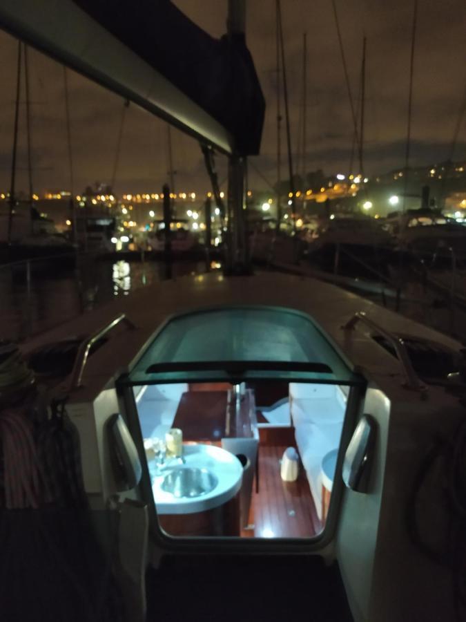 Hotel Yatch Barracuda Douro Marina Boat Sleep Experience Vila Nova de Gaia Exterior foto