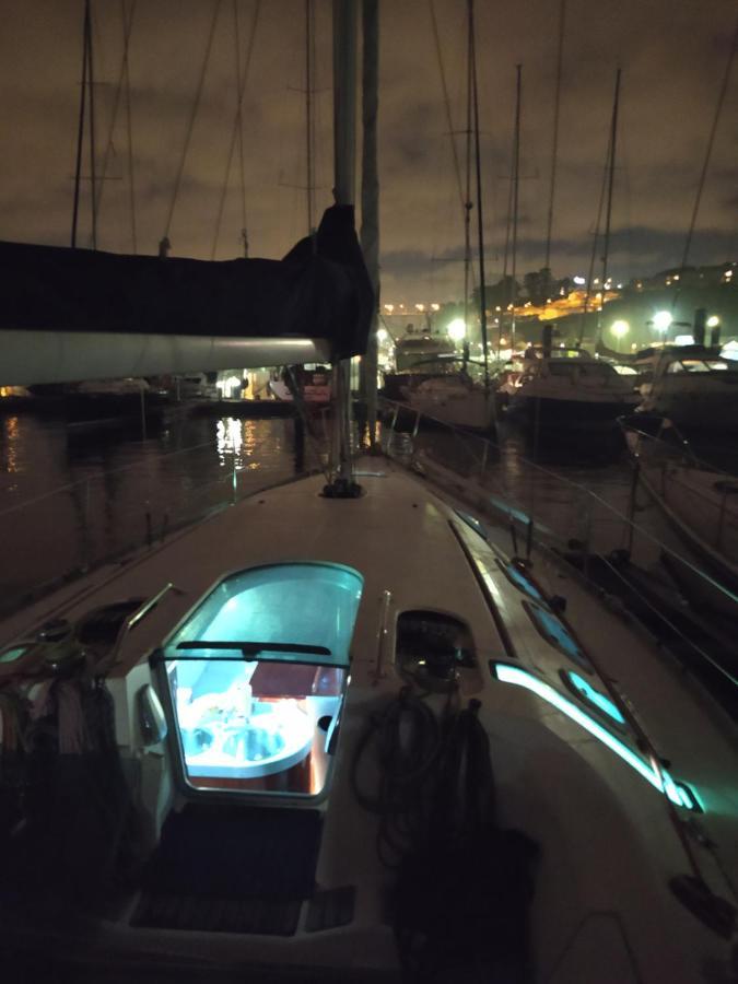 Hotel Yatch Barracuda Douro Marina Boat Sleep Experience Vila Nova de Gaia Exterior foto