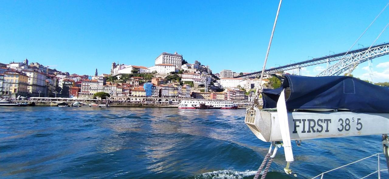 Hotel Yatch Barracuda Douro Marina Boat Sleep Experience Vila Nova de Gaia Exterior foto