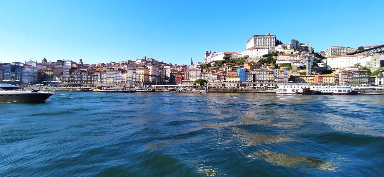 Hotel Yatch Barracuda Douro Marina Boat Sleep Experience Vila Nova de Gaia Exterior foto