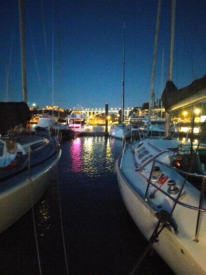 Hotel Yatch Barracuda Douro Marina Boat Sleep Experience Vila Nova de Gaia Exterior foto